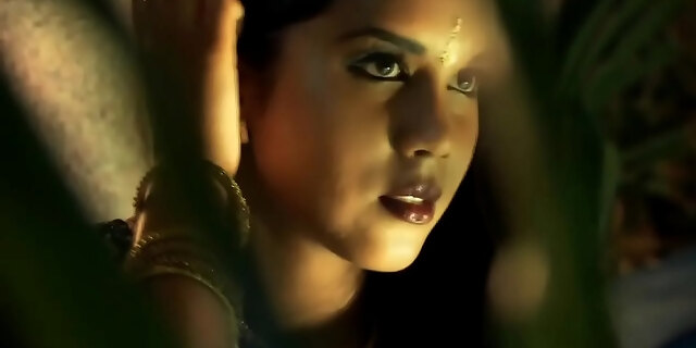 brunette,dancing,indian,milf,solo