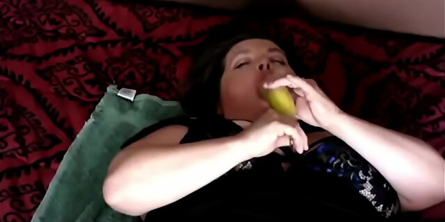 banana,bbw,chubby,milf,pussy,solo